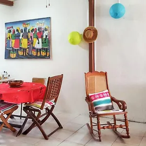 Maison De 2 A Pierre A 5 M De La Avec Vue Sur La Terrasse Amenagee Et Wifi Hébergement de vacances